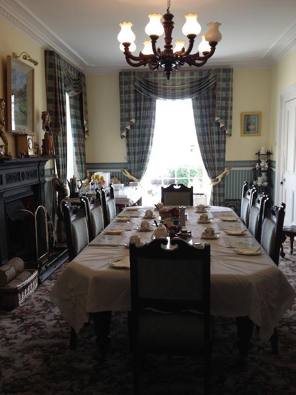 モビル Admiralty House Bed & Breakfast エクステリア 写真
