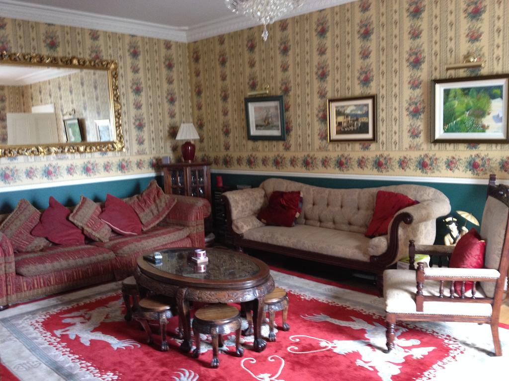 モビル Admiralty House Bed & Breakfast エクステリア 写真